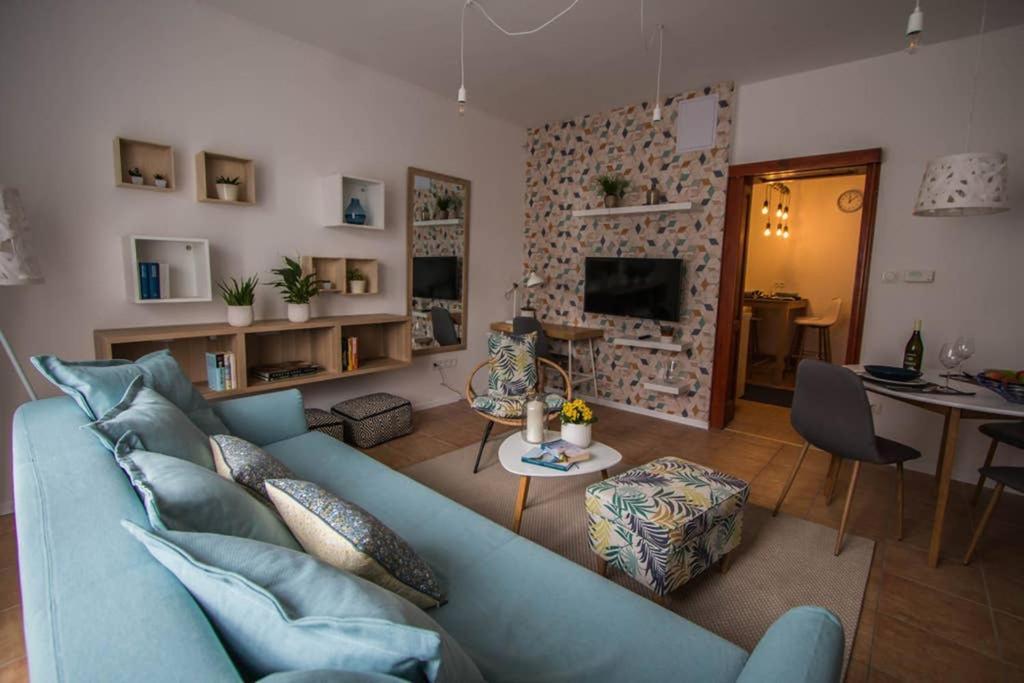 Teubel Apartman 2 Szekesfehervar Exterior photo